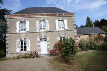 Maison d’hôte pour 2 personnes, avec jardin, adapté aux familles à Bouère