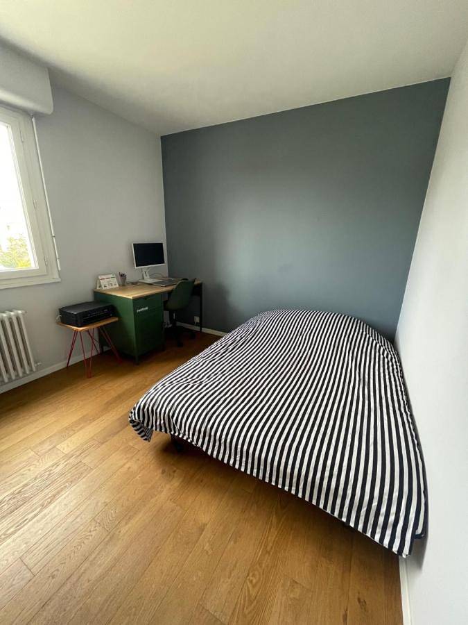 Appartement de vacances entier, Chambre privée chez l'habitant avec accès à des espaces partagés in Caen, Région de Caen