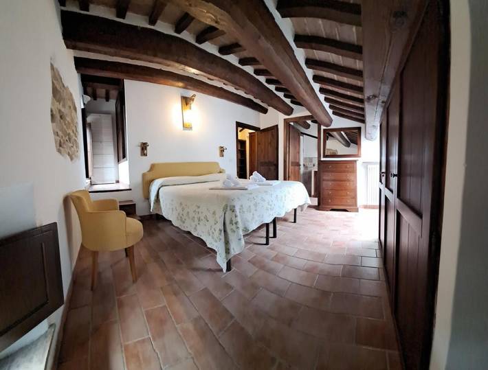 Privatzimmer für 2 Personen, mit Terrasse und Garten sowie Pool und Ausblick in Penna San Giovanni - 2