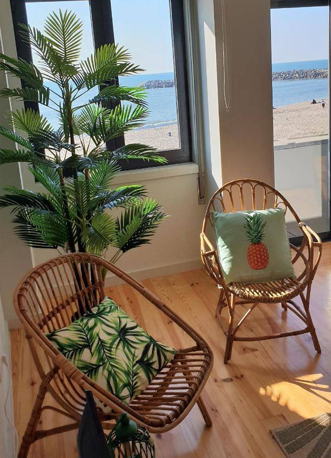 The Shore@Greencoast - Waterfront Beach House Espinho in Espinho, Aveiro Distrikt