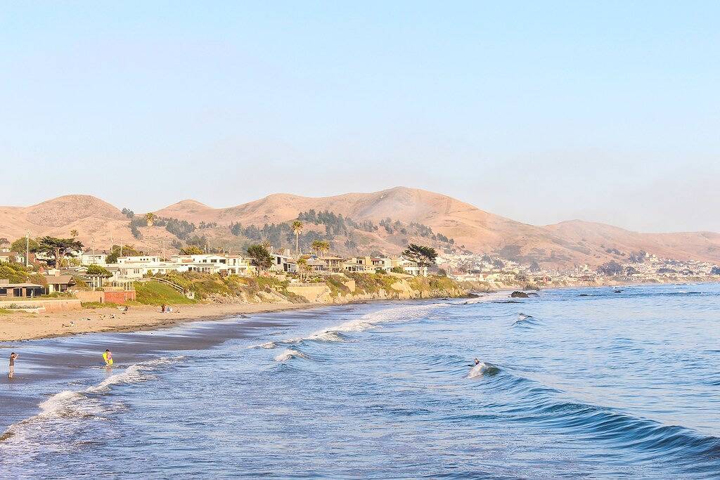 Charmantes, zweistöckiges Haus mit Terrasse, Grill und Meerblick! in Cayucos, San Luis Obispo County