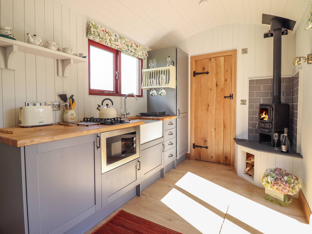 Balwen Shepherd's Hut in Powys