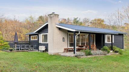 Ferienhaus für 6 Personen, mit Terrasse in Lyngsbæk Strand