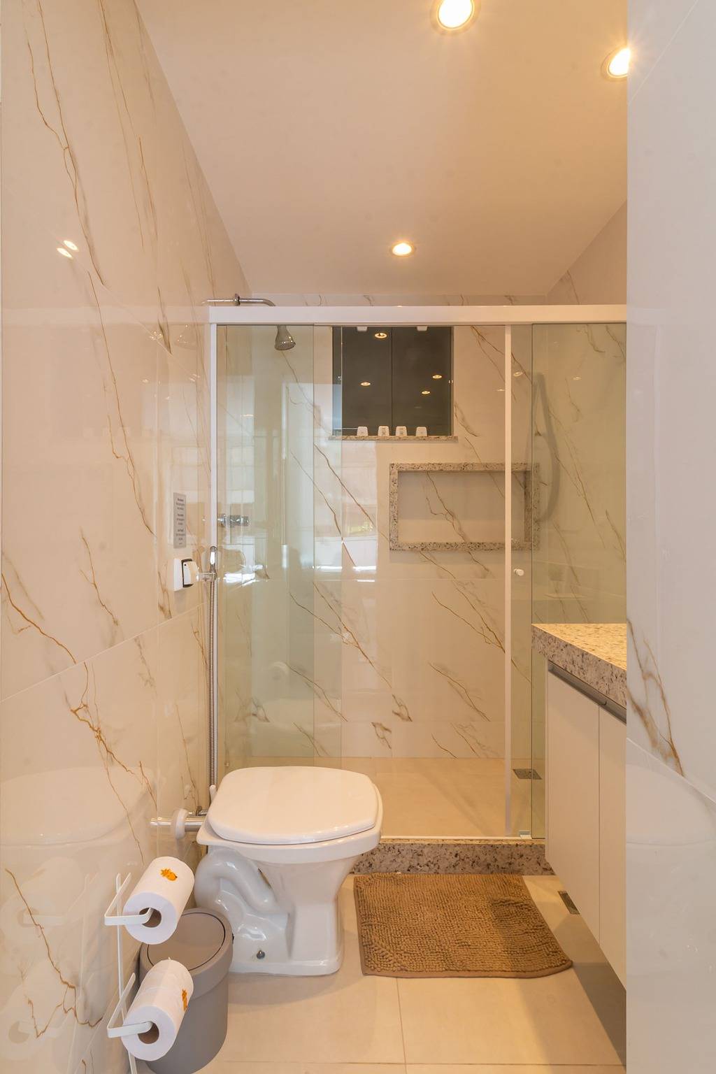 Entire studio, 5 minutes from Copacabana beach | Bi202 in Copacabana, Rio de Janeiro