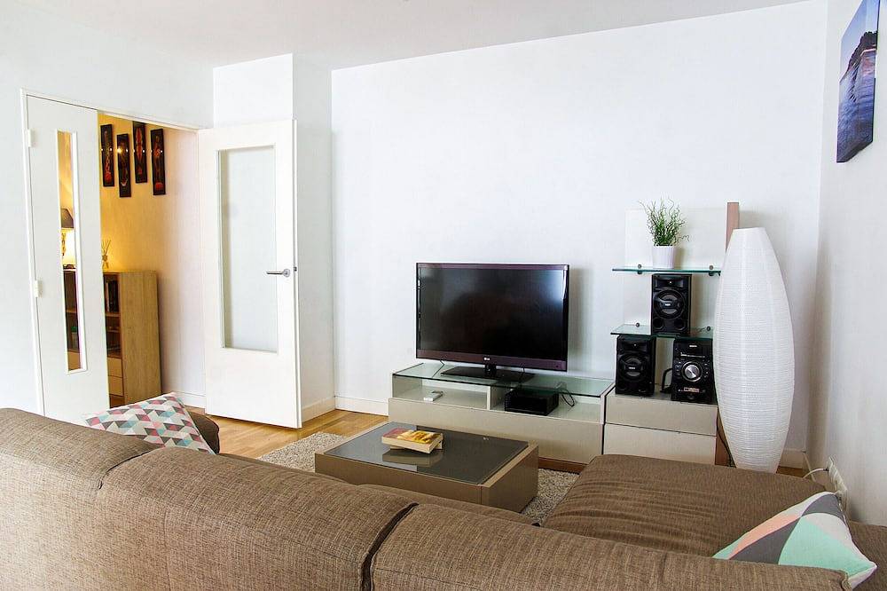Apartamento entero, Belfort - 2 chambres / Avec ascenseur et Parking in Burdeos, Región de Burdeos