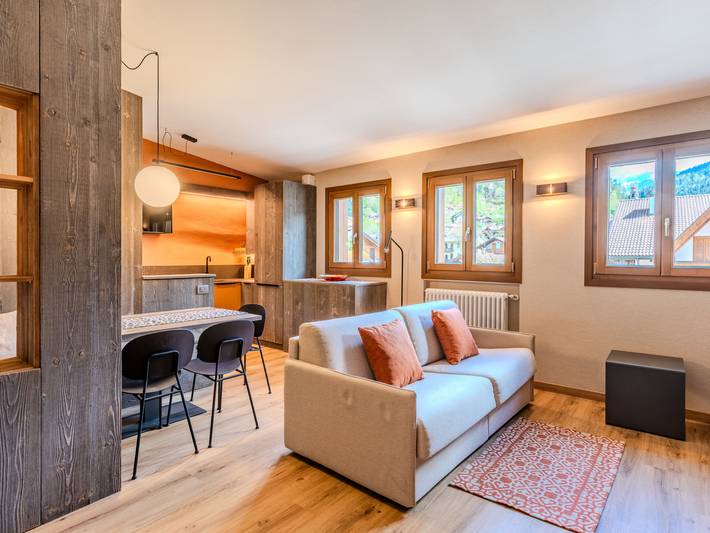 Appartamento per 4 persone, con Balcone e Giardino a Carisolo