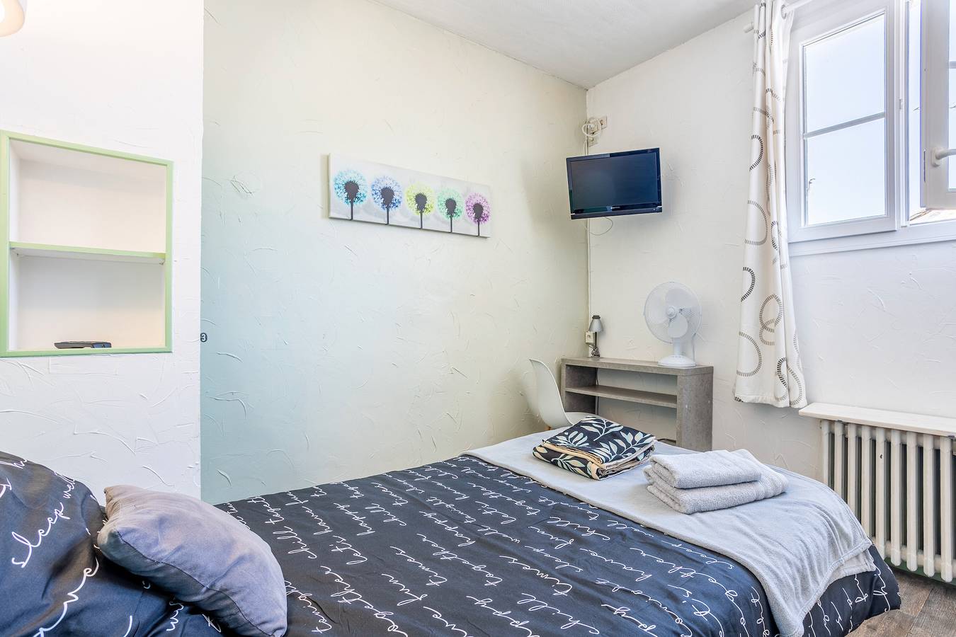 Chambre 'N°05' avec Wi-Fi in Chantonnay, Région de La Roche-sur-Yon