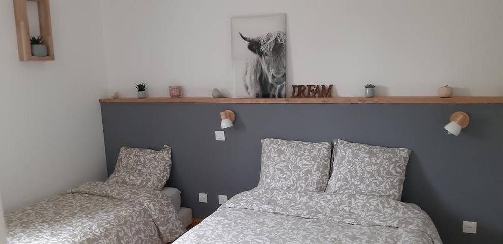Chambre d’hôte pour 3 personnes, avec vue et jardin ainsi que piscine et terrasse en Moselle - 3