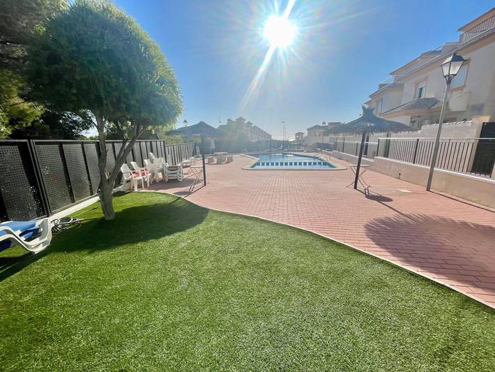 Maison de vacances "Relax Inn" avec vue sur la mer, piscine partagée et Wi-Fi. in El Pinar de Campoverde, Pilar de la Horadada