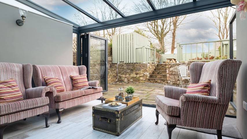 Holiday rental for 6 people, with garden, with pets in Flintshire