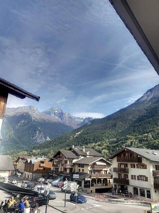 Appartement entier, One-Bedroom Apartment in Bozel, Massif de la Vanoise