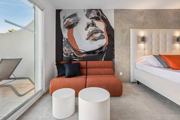 Gîte pour 2 personnes, avec piscine et terrasse ainsi que jacuzzi et jardin dans Plage Naturiste (Le Cap d'Agde) - 3
