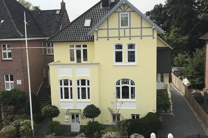 Ferienwohnung für 6 Personen, mit Balkon und Sauna in Buxtehude