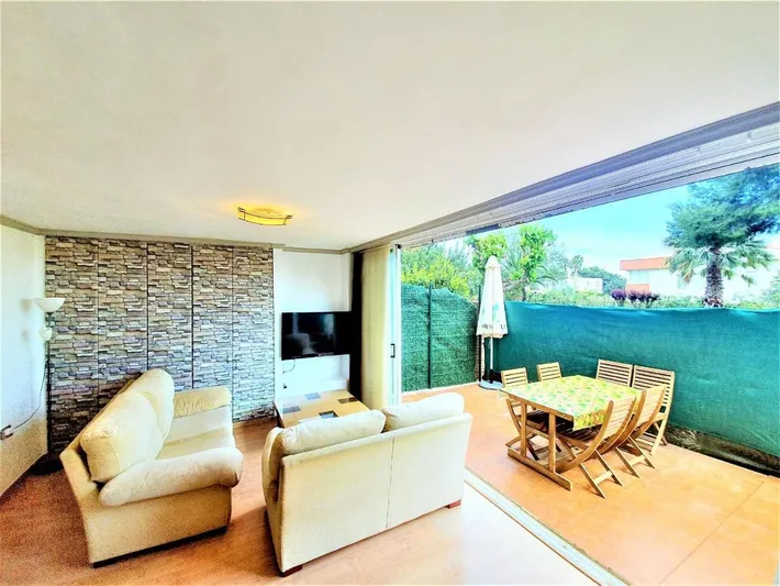 Apartamento de vacaciones para 6 personas, con jardín y piscina, Se admiten mascotas - 1