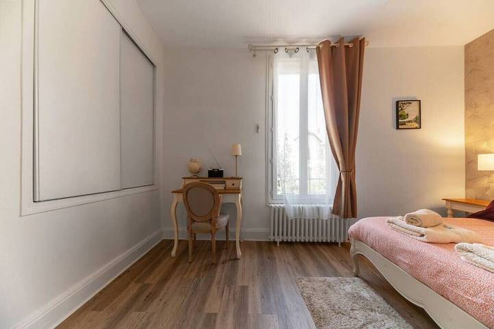 Maison Petillat - Maison calme en plein centre 2 chambres 80m2, Wifi in Vichy, Région de Vichy