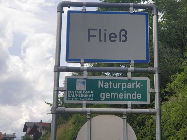 Ganze Ferienwohnung, Haus Anna - Ein Haus mit Herz - Ferienwohnung Edelweiss im Haus Anna. in Kaunergrat, Fließ