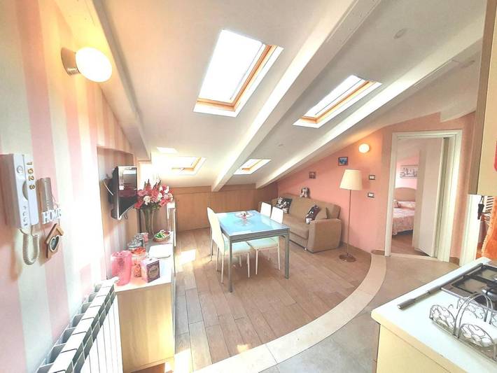 Casa vacanza per 3 persone, con terrazza, con animali domestici a Napoli