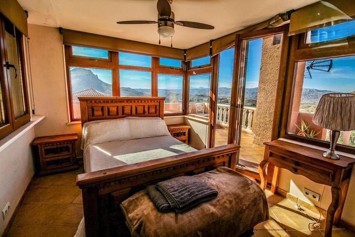 Casa rural para 8 personas, con vistas además de piscina y jardín en Turre - 3