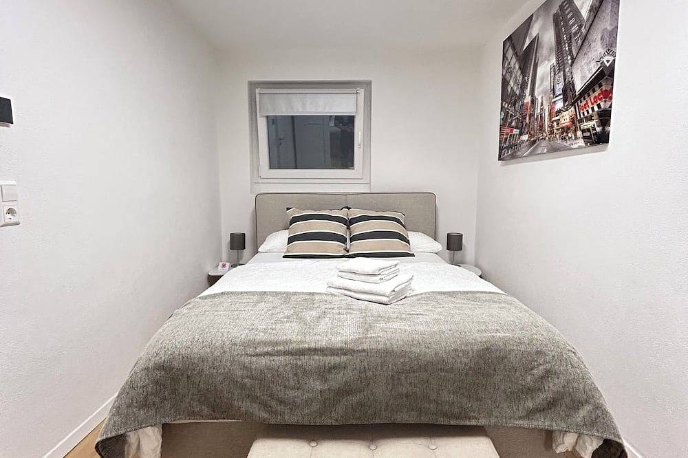 Entire apartment, Basement apartment | Modern | Netflix | Parking space in Remseck am Neckar, Landkreis Ludwigsburg
