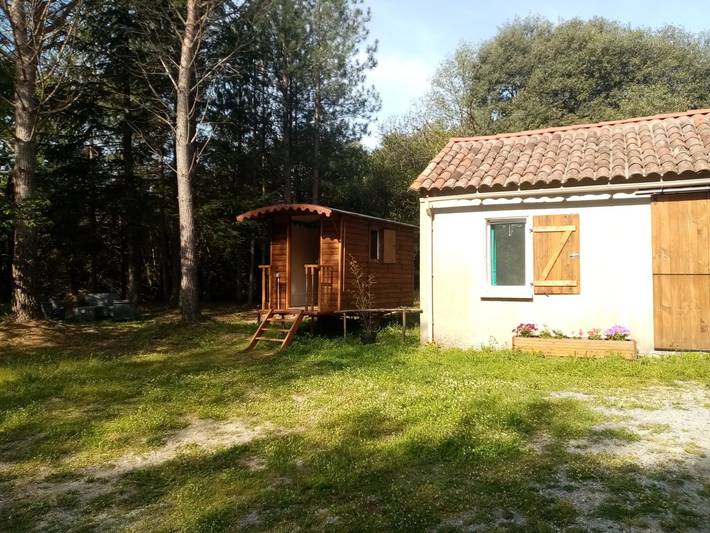 Gîte pour 4 personnes, avec terrasse dans l' Hérault - 2