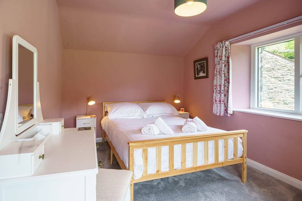 Cherry How - Patterdale Holiday Cottage (Dog-friendly) in Patterdale, Lake District