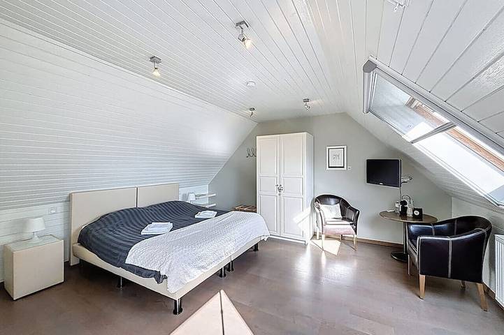 Entre champs et mer – spacious holiday  countryhouse in Veurne, Westflandern