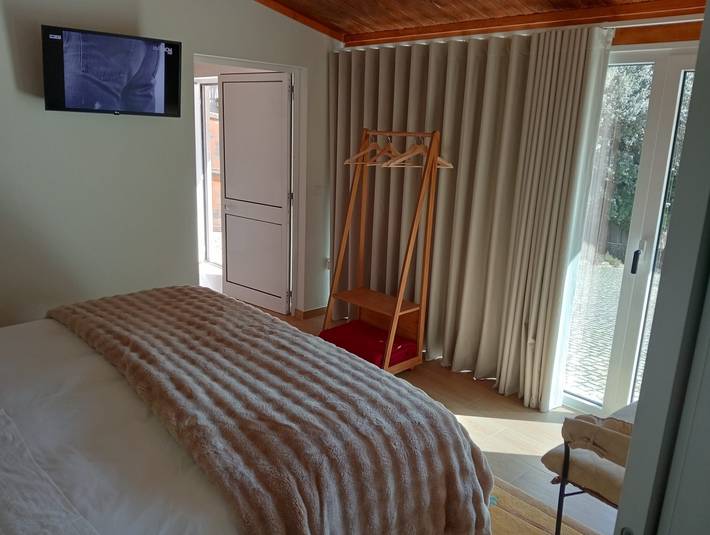 Hel semesterlägenhet, Lägenhet för 4 Personer med bubbelpool in Bragança distrikt