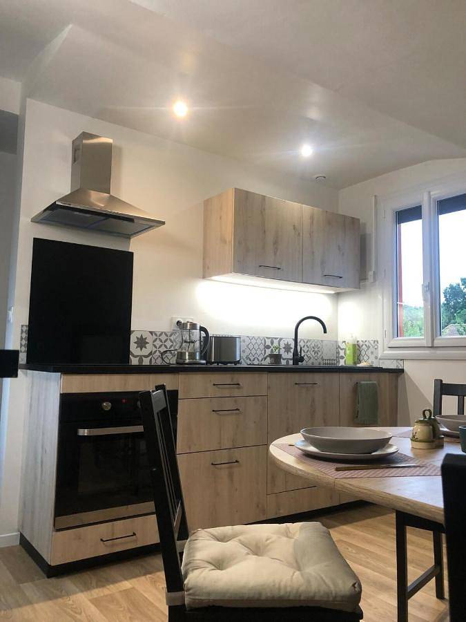 Appartement entier, One-Bedroom Apartment in Odos, Hautes-Pyrénées