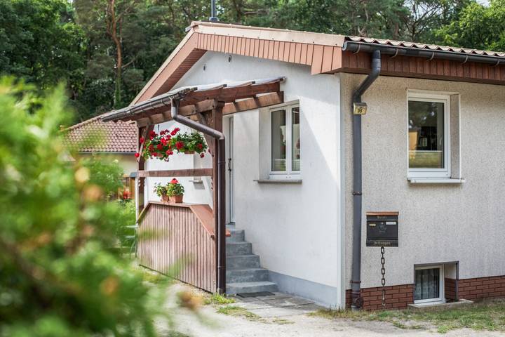 Entire apartment, Apartment “Max” with Private Terrace, Garden, and Wi-Fi in Drei Kaiserbäder, Heringsdorf