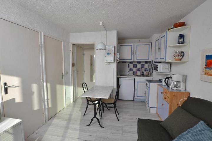 Gîte pour 4 personnes, avec vue ainsi que balcon et piscine dans Port Gregau - 4