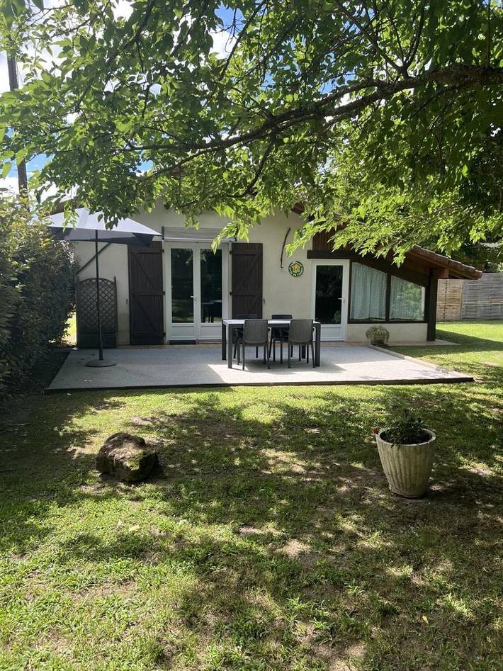 Gîte pour 4 personnes, avec Terrasse ainsi que Jardin et Vue
