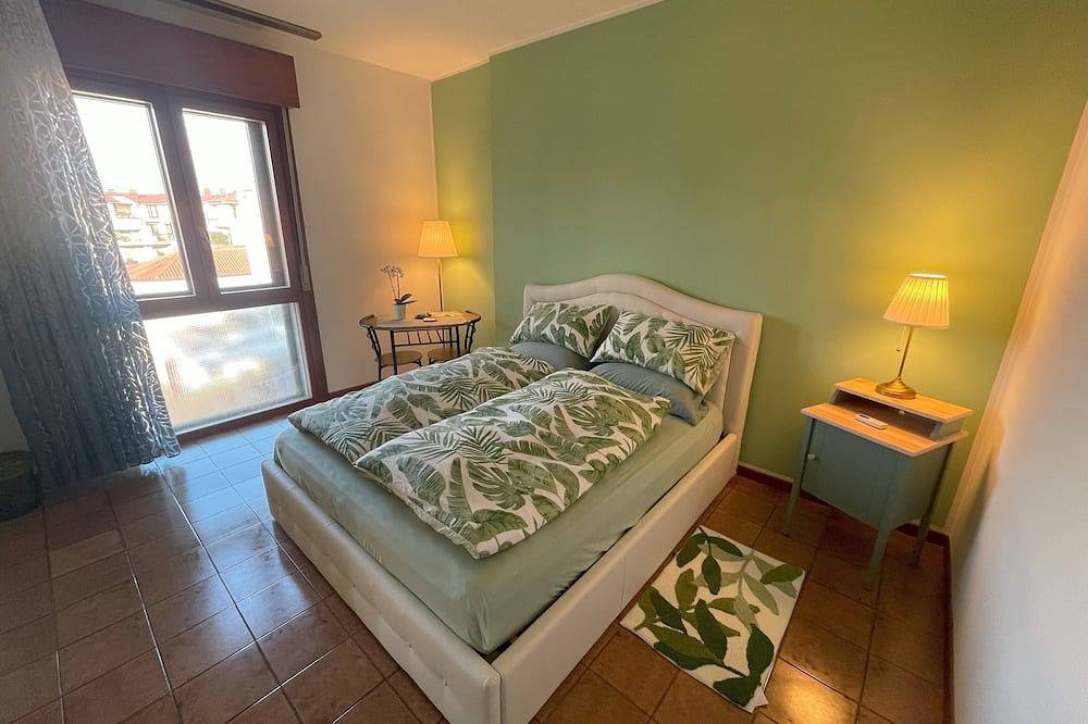 [Elegant Apartment 3km far from the Arena] in Verona, Gardasee-Berge