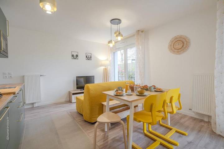 Gîte pour 6 personnes, avec terrasse et jardin à Crécy-la-Chapelle - 2