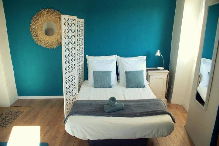 Maison de campagne pour 2 personnes, avec vue et jardin, adapté aux familles à Chassiers - 2