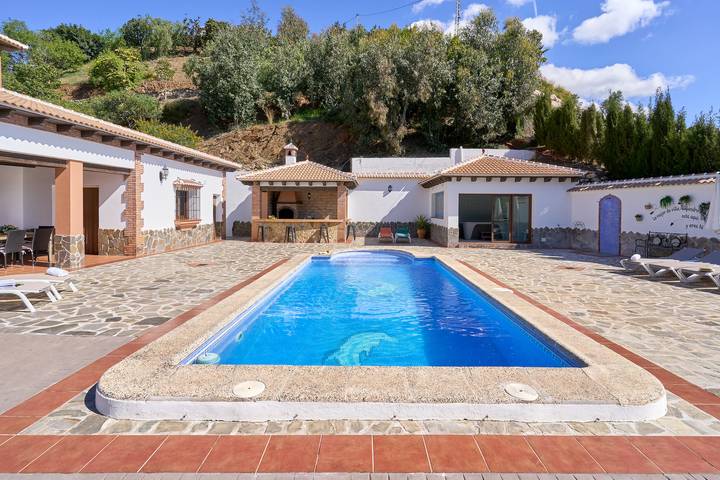 Casa rural para 11 personas, con jacuzzi y jardín en Sayalonga - 3