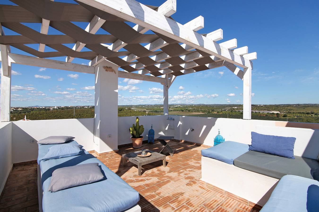 Ferienhaus 'Rooftop Retreat' mit Meerblick, Wi-Fi und Klimaanlage in Castro Marim, Faro Distrikt