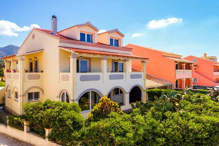 Location de vacances pour 5 personnes, avec vue et balcon dans Acharavi - 3