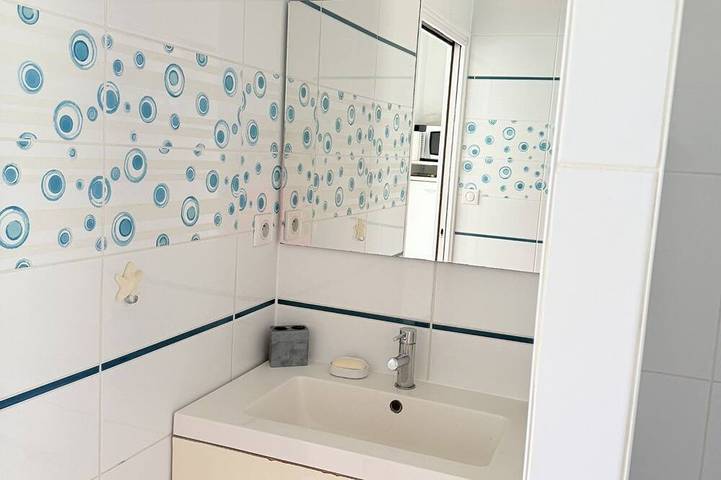 Maison 200m plage, 4 chambres , 2 salles d'eau, 8  pers  Tranche s/Mer 85360 in La Tranche-sur-Mer, Vendée