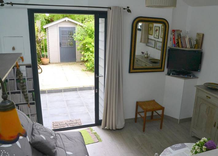 Location de vacances pour 2 personnes, avec Terrasse ainsi que Jardin et Vue à Nonant - 3