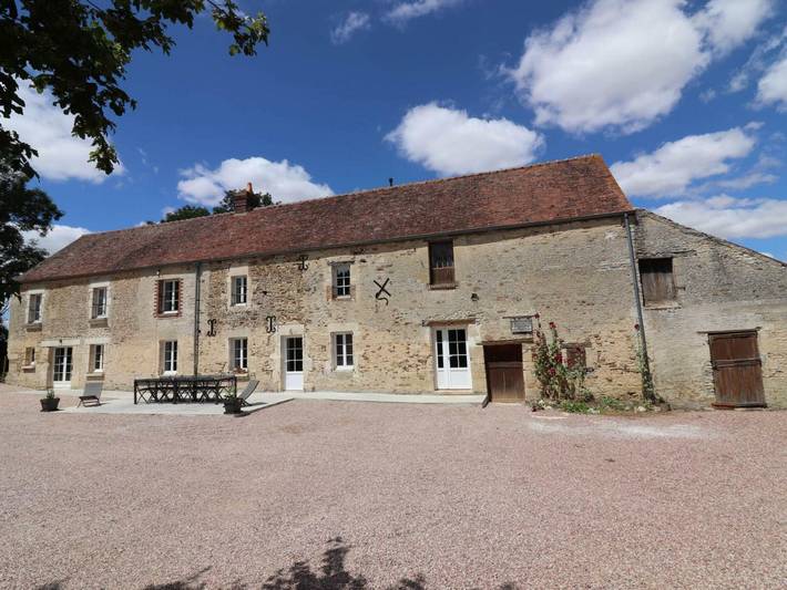 Gîte pour 12 personnes, avec Terrasse et Jardin