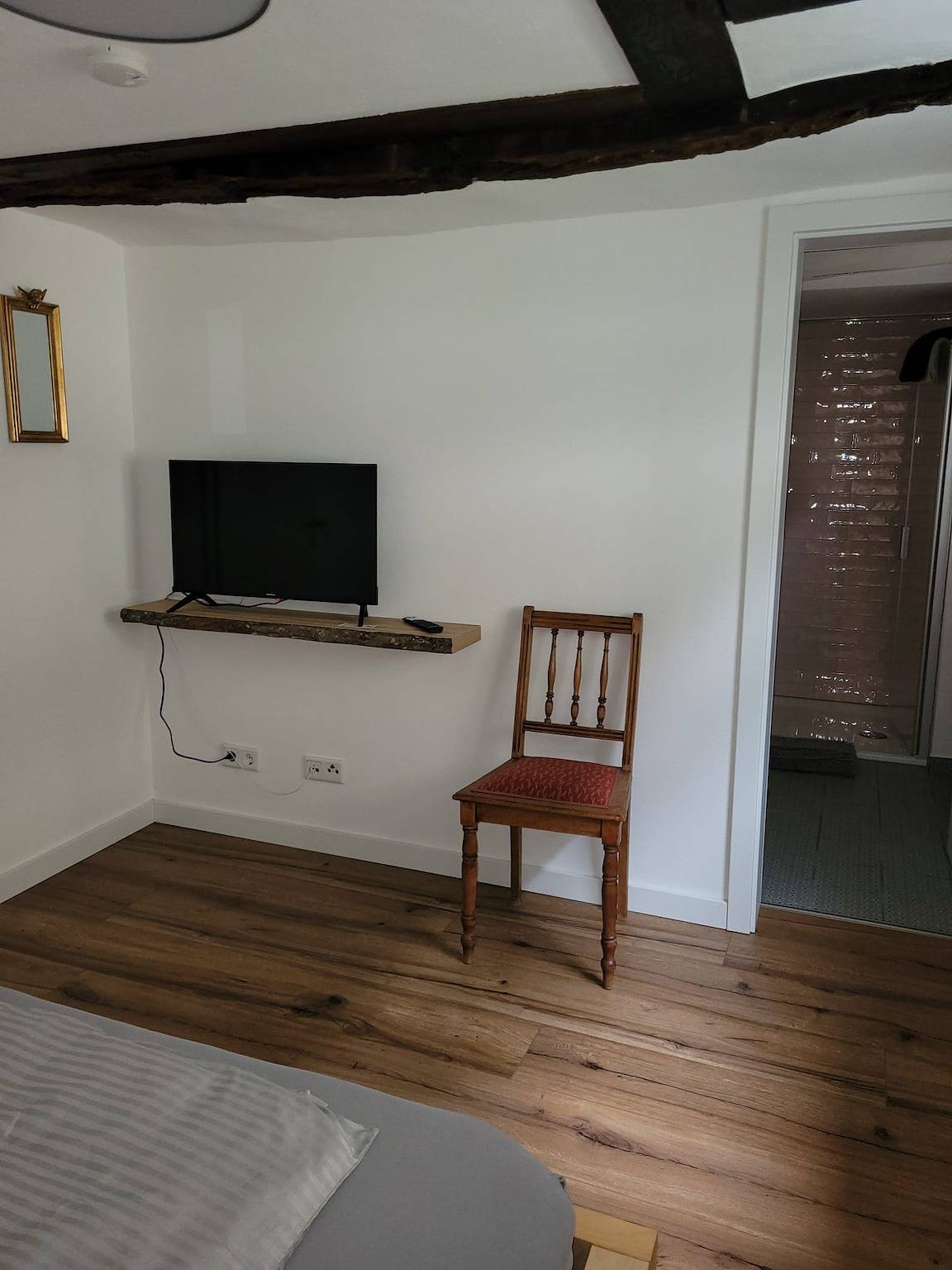 'Zimmer 2' mit Gemeinschaftsgarten und Wlan in Ortenberg, Wetterau