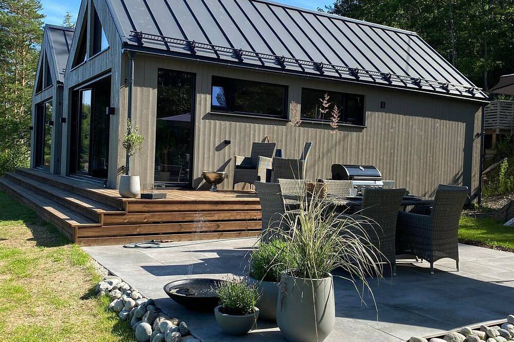 Perle ved Sjøen! Hytte på 90m2, i Nærheten av Kragerø Resort! in Kragerø