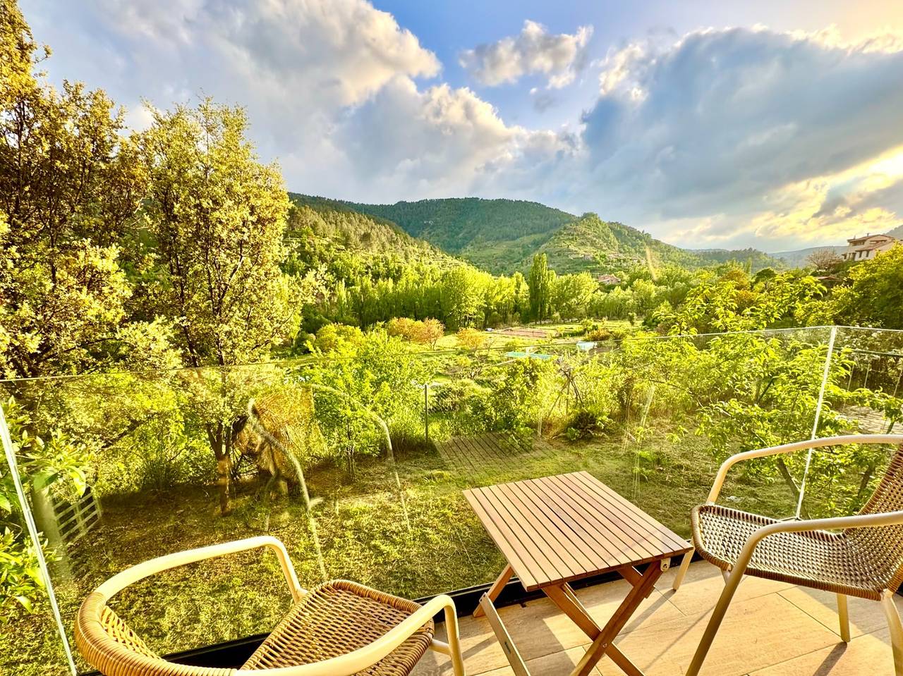 Appartamento 'Gnomo' con vista sulle montagne, Wi-Fi e aria condizionata in Olba, Teruel e dintorni