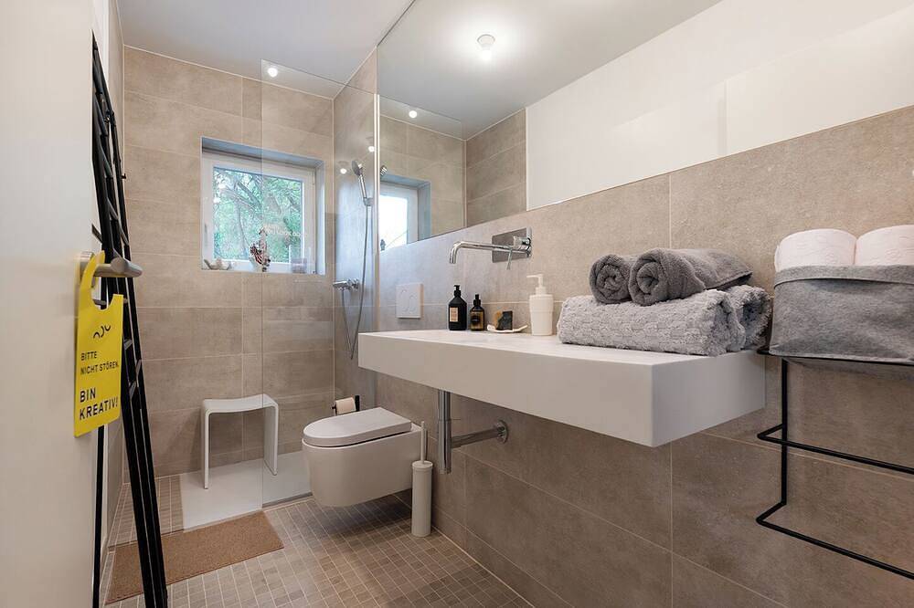 Ganze Wohnung, Design-Retreat \"Schneeberg\" - Whirlpool-Suite in Puchberg am Schneeberg, Wiener Alpen in Niederösterreich Region