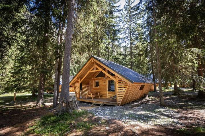 Camping für 5 Personen, mit Terrasse in Savoie
