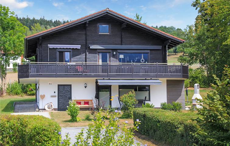 Ferienwohnung für 4 Personen, mit Terrasse und Garten in Arrach