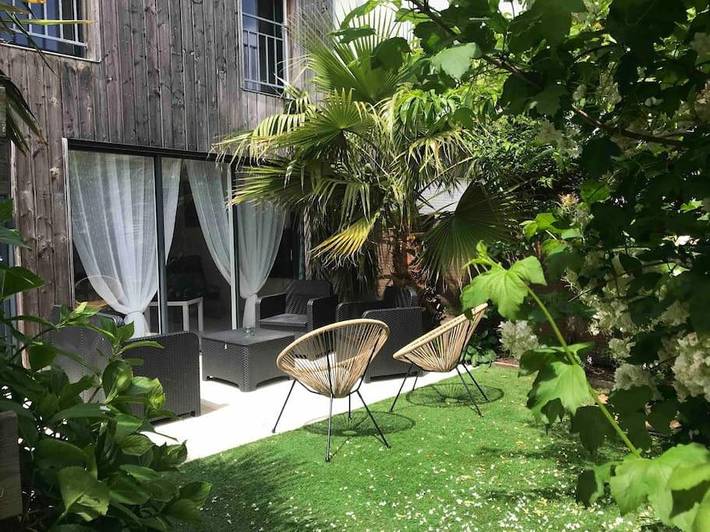 Location de vacances pour 6 personnes, avec Terrasse ainsi que Jardin et Bassin pour enfant à L'Houmeau