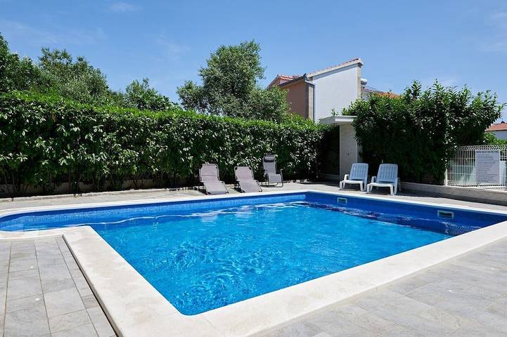 Ferienwohnung für 4 Personen, mit Balkon und Pool - 1