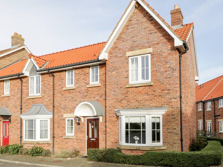 Ferienhaus für 4 Personen, mit Garten und Sauna sowie Kinderpool