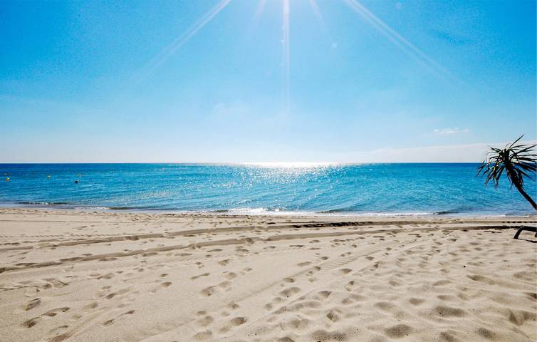 Location de vacances pour 7 personnes, avec terrasse et jardin, animaux acceptés à Saint-Génis-des-Fontaines - 2